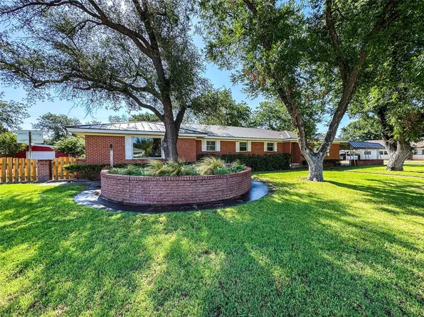 1102 N Avenue G, Haskell, TX 79521