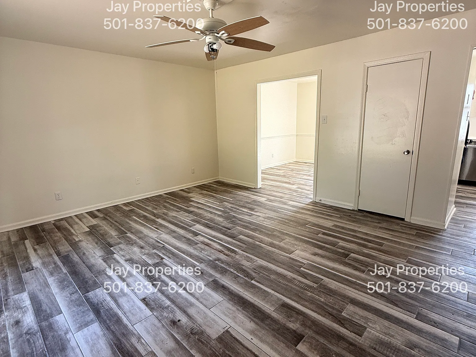 3 bed, 1.5 bath, 1112 sqft, $1,300 — Photo 2