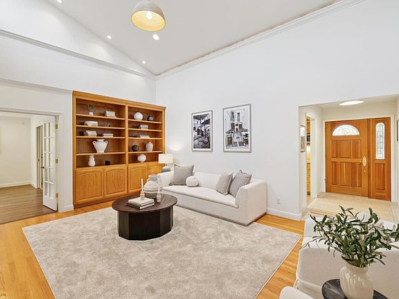 3rd image of 646 Cheshire Way