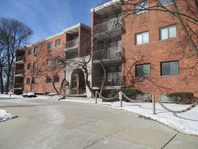 197 W Armitage Ave APT 109, Elmhurst, IL, 60126