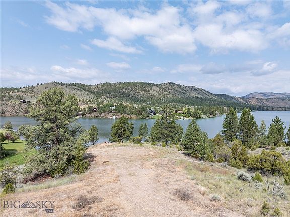 4th image of 5820 Danas Point Dr