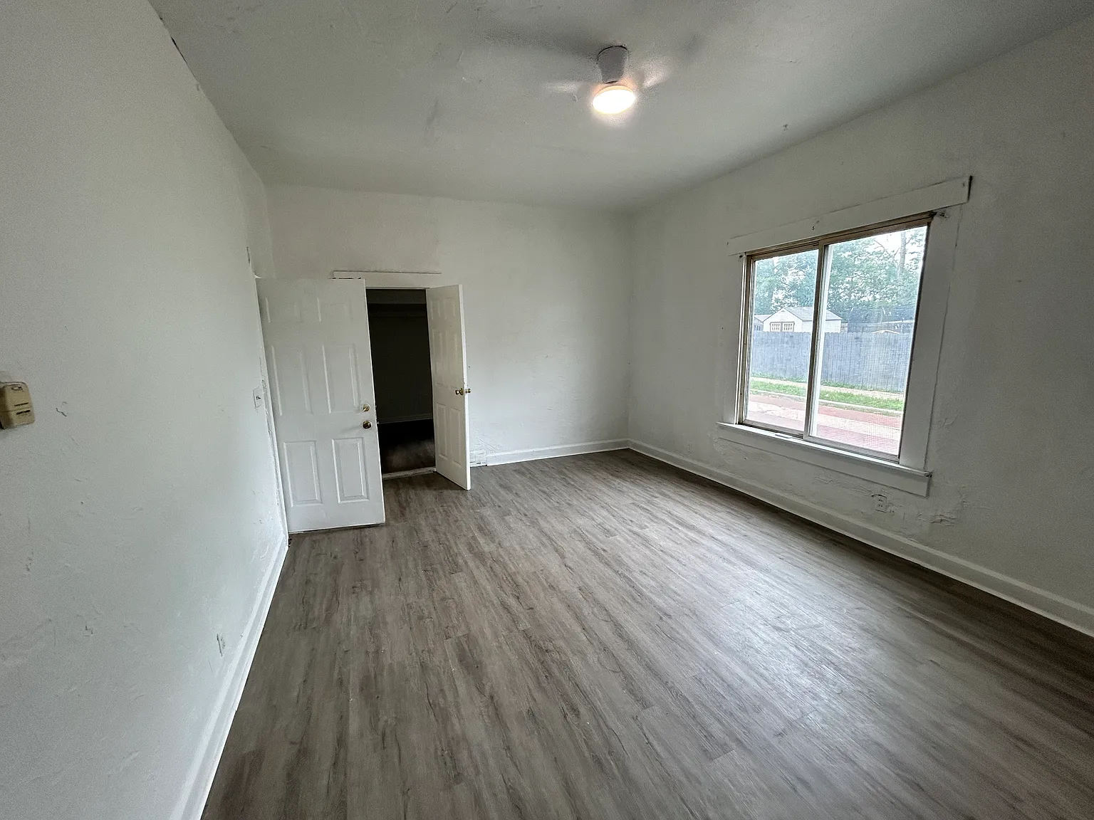 2 bed, $895 — Photo 3