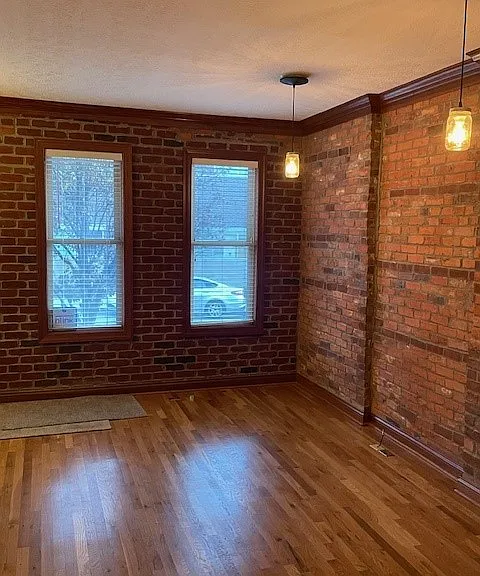 16 Clark Pl — Photo 2