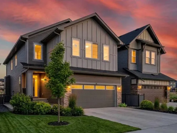 14 W Carrington Rd NW, Calgary, AB T3P 1L8