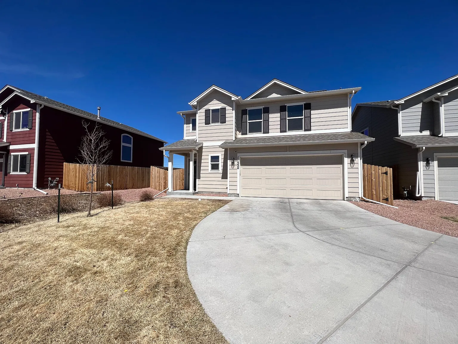 3 bed, 2.5 bath, 1681 sqft, $2,495 — Photo 1