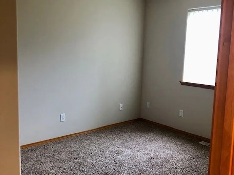 302-309 E Blackhawk Dr — Photo 12