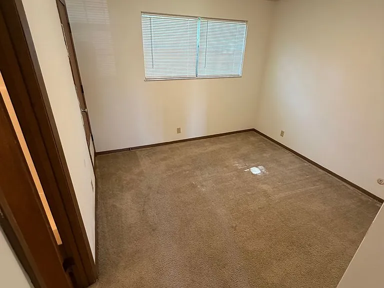 2151 E Columbia St — Photo 3