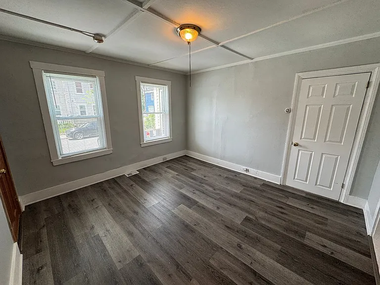 103 Portland St #1 — Photo 4