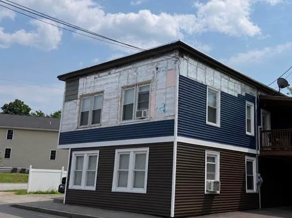 34 Maple St #2, Derry, NH 03038