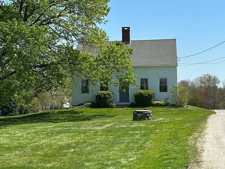 407 Grant Hill Rd — Photo 1