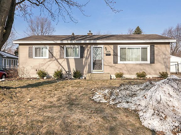 2nd image of 3835 Havana Ave SW