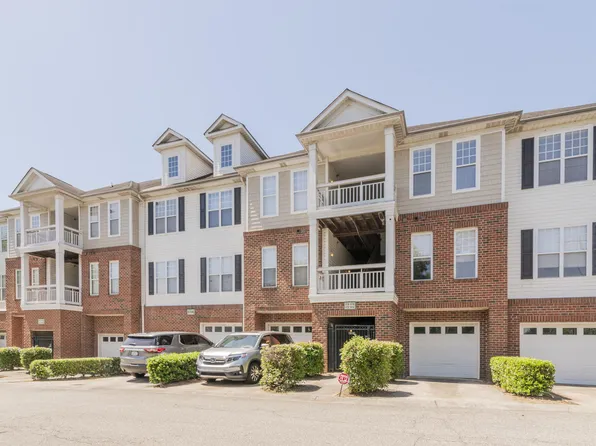 6716 Mallard Park Dr #1, Charlotte, NC 28262