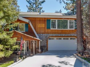 625 Maple Ln, Sugarloaf, CA 92386