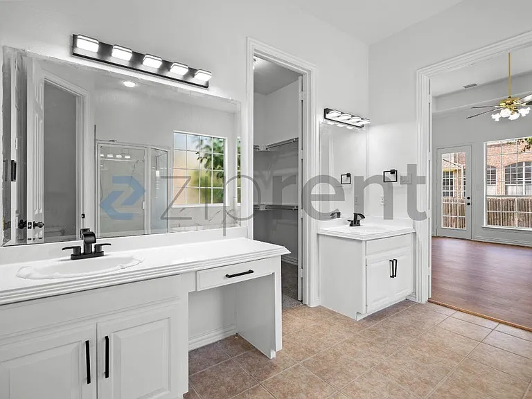 4509 Brittany Dr — Photo 21