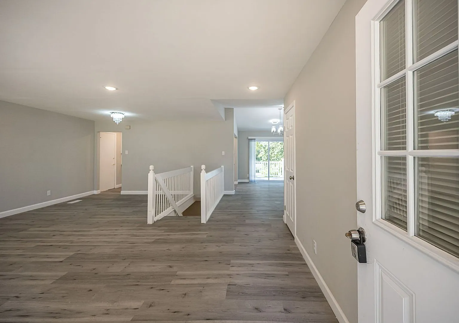 Three Bed Three Bath Fully Refurbished Home in Parkway North School District — Photo 4