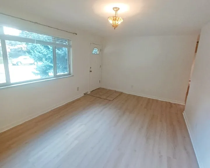1525 Meeker Dr — Photo 4
