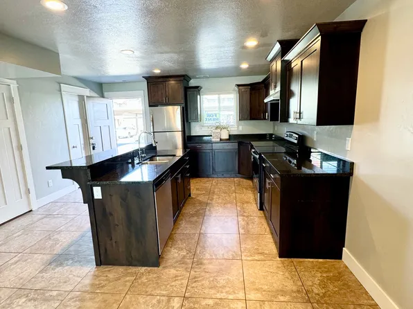 437 W 1420 N #102, Logan, UT 84341