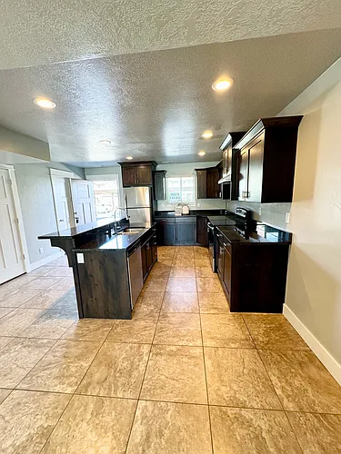 437 W 1420 N #102 Photo 1