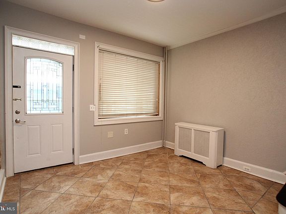 5th image of 2242 N Mascher St