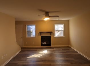1903 Meadowbrook Cir, Dalton, GA 30720