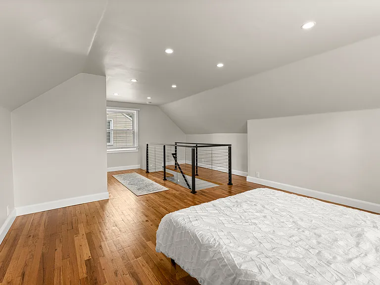 3230 Harding St — Photo 21