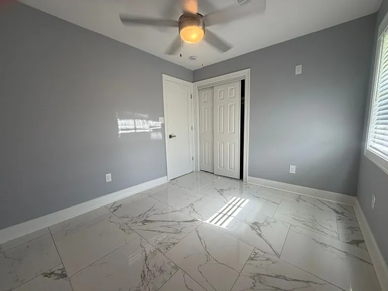 2704 General Moore Ave — Photo 4