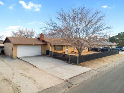 40924 159th St E, Lake Los Angeles, CA, 93535