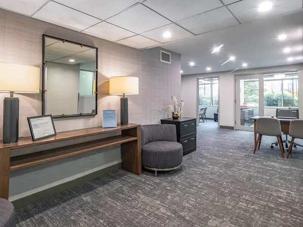 400 West 37th Street image 18 of 69