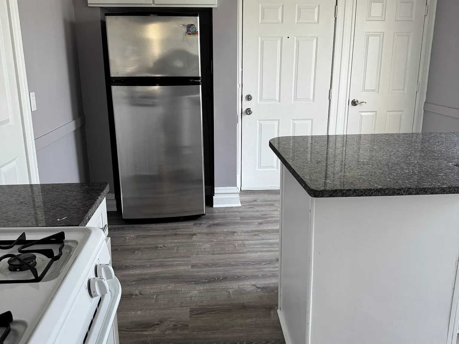 2 bed, $1,400 — Photo 3