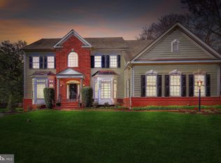 1634 Hicks Dr, Vienna, VA 22182