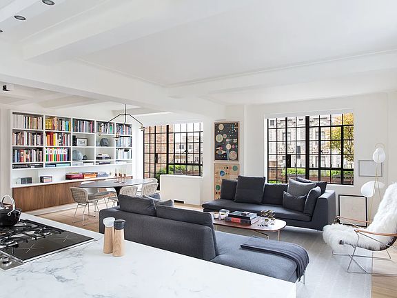 3rd image of 10 Park Ave #25A