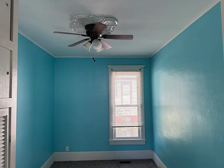421 W Murray St — Photo 9
