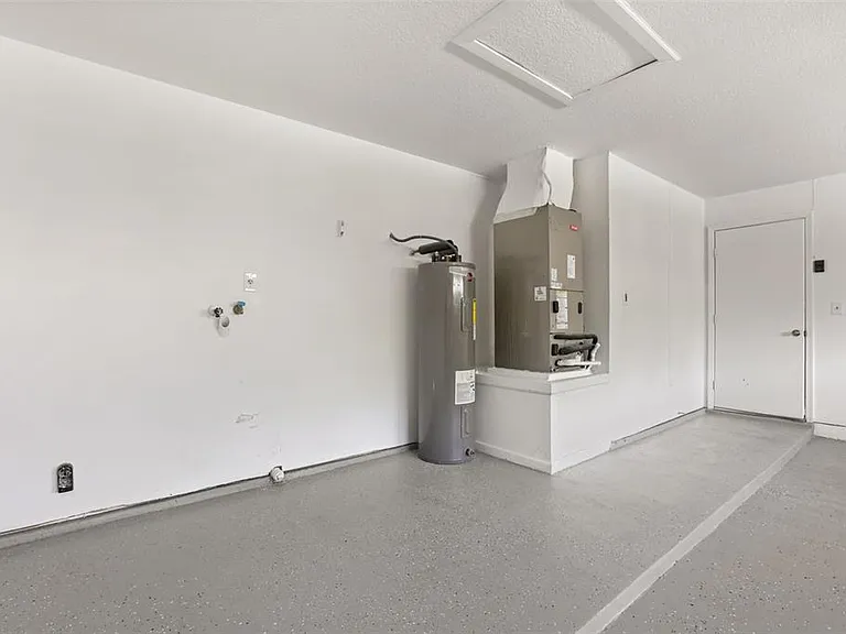3075 Woolridge Dr — Photo 22