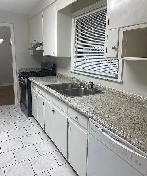 3413 Lafayette Rd — Photo 5