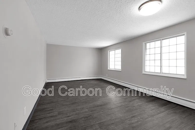 Building Photo - 321 Beattie Ave #3