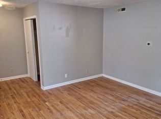 836 Ridge Rd, Fayetteville, NC 28311