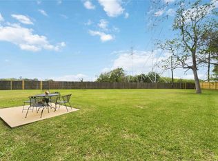 205 Oak Creek Cir, League City, TX 77573