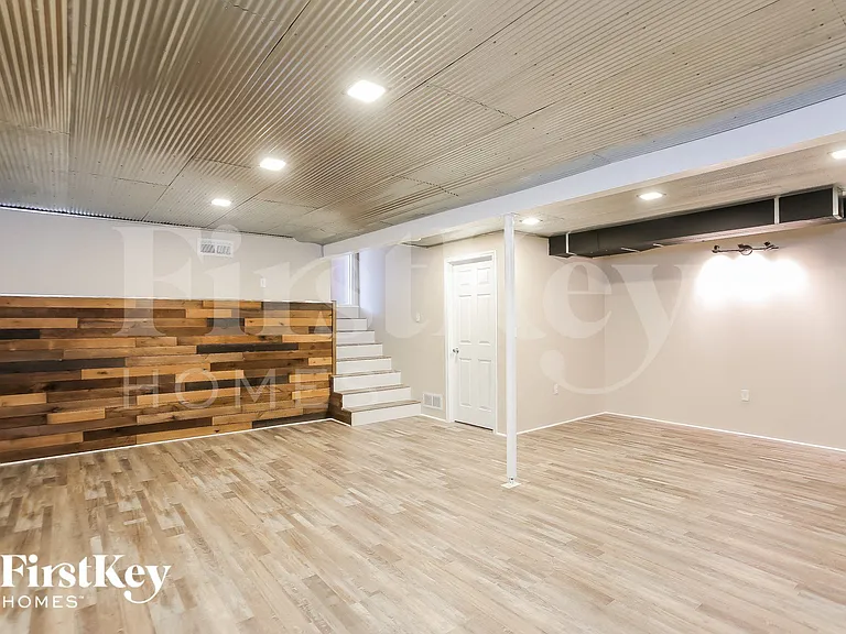 9014 N Hull Ave — Photo 13