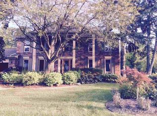 2661 Tower Hill Ln, Rochester Hills, MI 48306