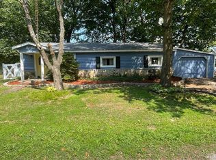 4986 E Mitchell Lake Dr, Mulkeytown, IL 62865