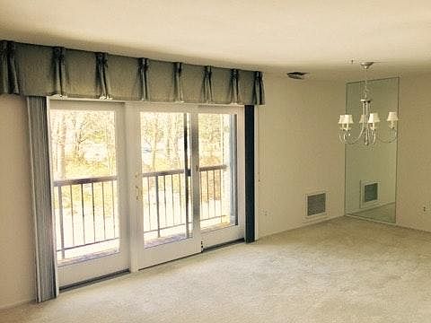 Energy efficient patio door