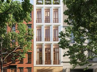 204 E 75th St #TOWNHOUSE, New York, NY 10021