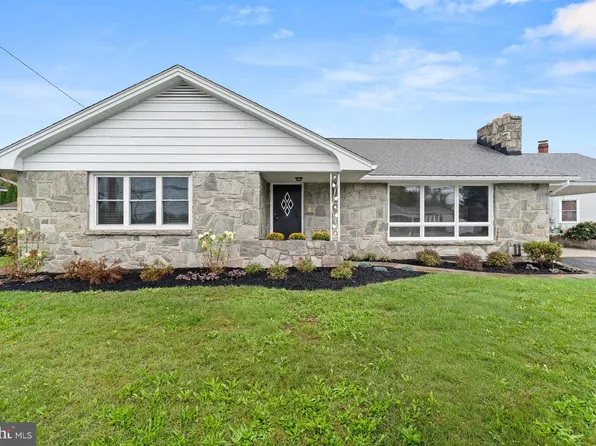 144 Palmyra Rd, Palmyra, PA 17078