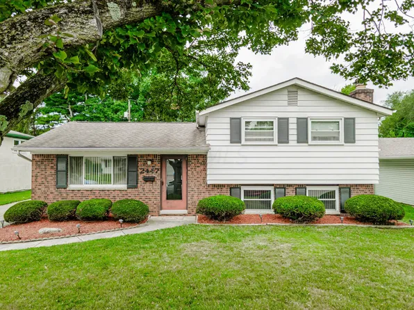 2447 Maybury Rd, Columbus, OH 43232