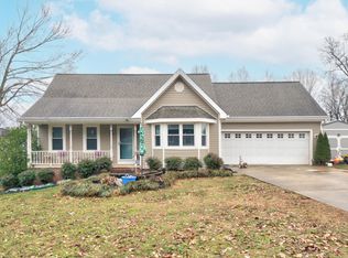 155 Alexanders Cir NW, Cleveland, TN 37312