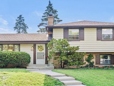 2860 North Park DRIVE, Wauwatosa, WI, 53222