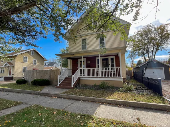 132 7th St SE, Huron, SD 57350