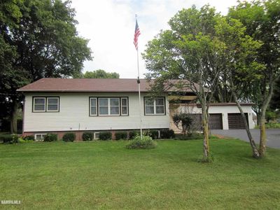 1184 W Fairview Rd, Freeport, IL, 61032