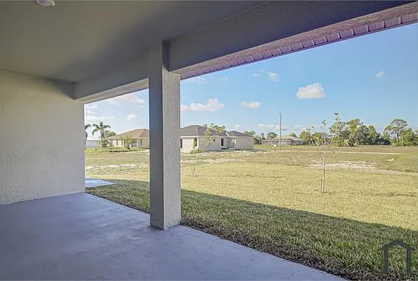 4358 NW 34th Ave — Photo 7