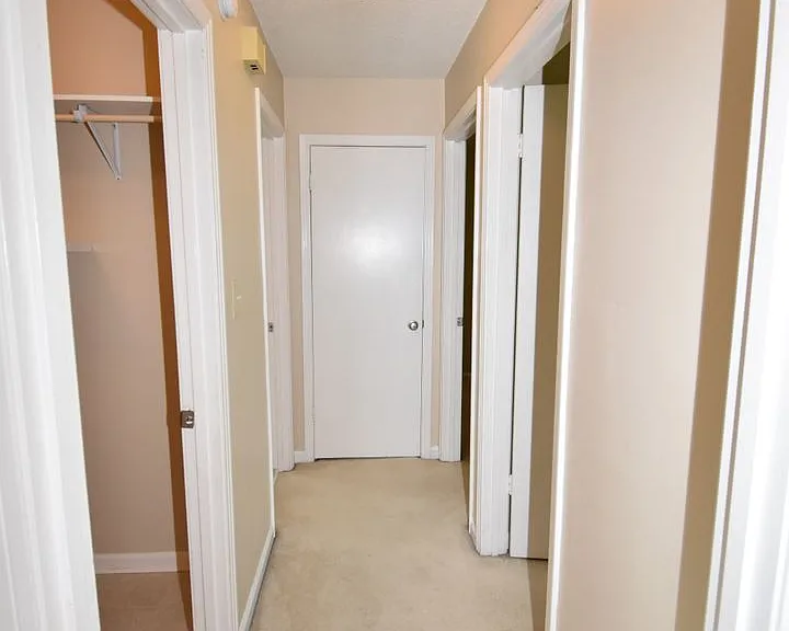 3049 Westchester Dr — Photo 11